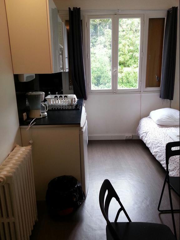مالاكوف Hotel Studios Phenicio Porte De Versailles الغرفة الصورة